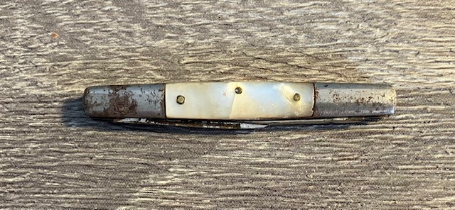 VINTAGE KNIFE COLLECTION.