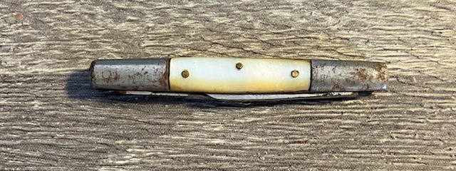 VINTAGE KNIFE COLLECTION.