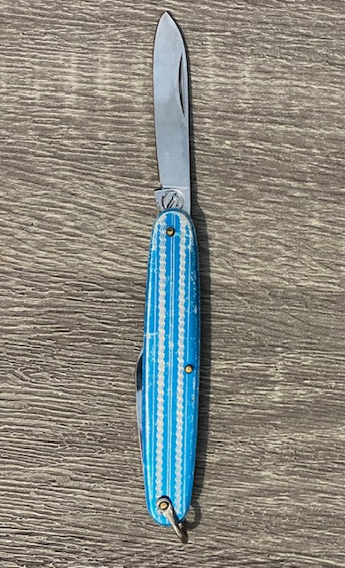 VINTAGE KNIFE COLLECTION.