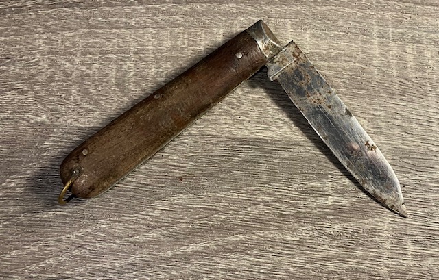 VINTAGE KNIFE COLLECTION.