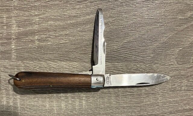 VINTAGE KNIFE COLLECTION.