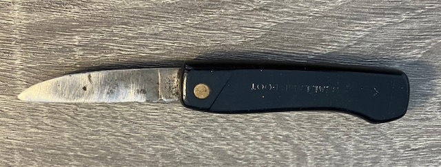 VINTAGE KNIFE COLLECTION.