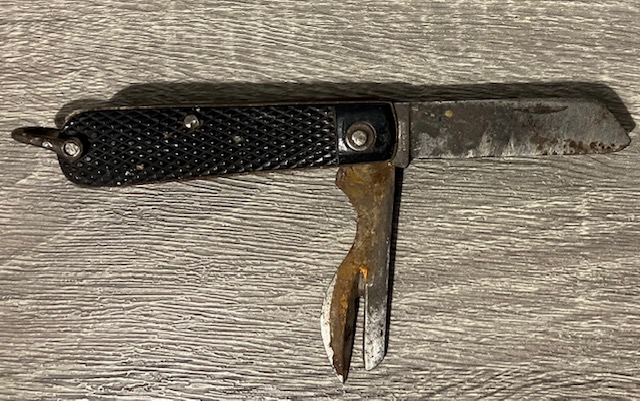 VINTAGE KNIFE COLLECTION.