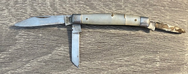 VINTAGE KNIFE COLLECTION.