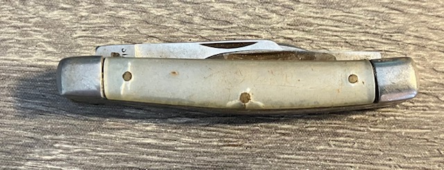 VINTAGE KNIFE COLLECTION.