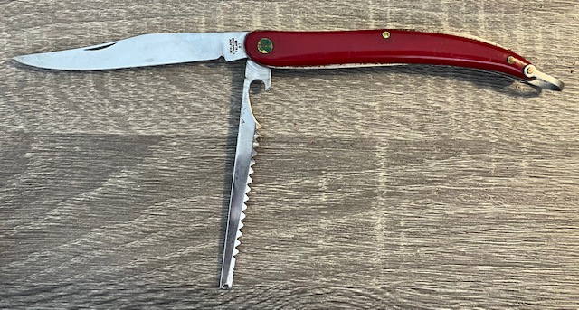 VINTAGE KNIFE COLLECTION.