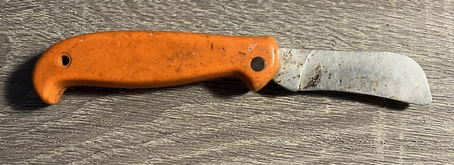 VINTAGE KNIFE COLLECTION.