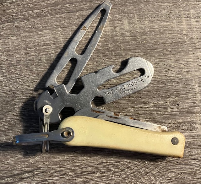 VINTAGE KNIFE COLLECTION.