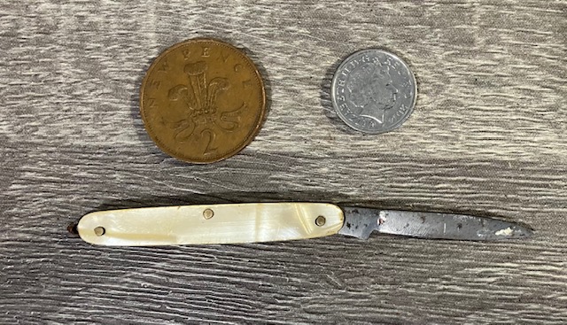 VINTAGE KNIFE COLLECTION.