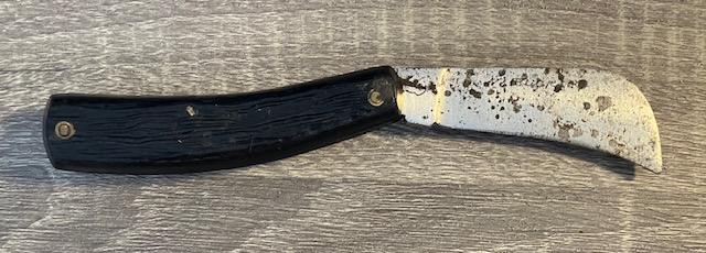 VINTAGE KNIFE COLLECTION.