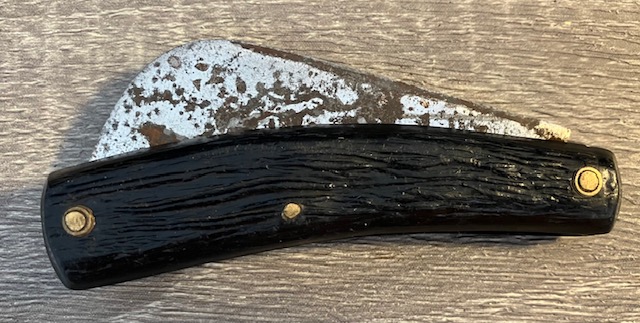 VINTAGE KNIFE COLLECTION.