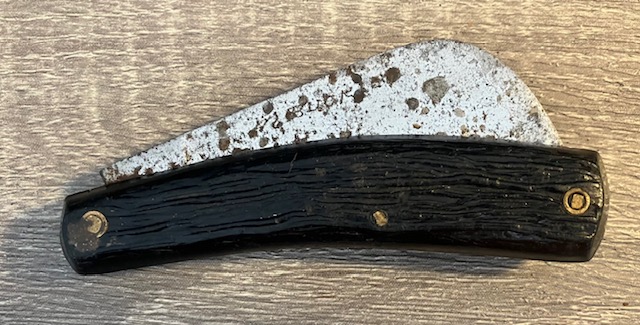 VINTAGE KNIFE COLLECTION.