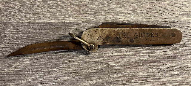 VINTAGE KNIFE COLLECTION.