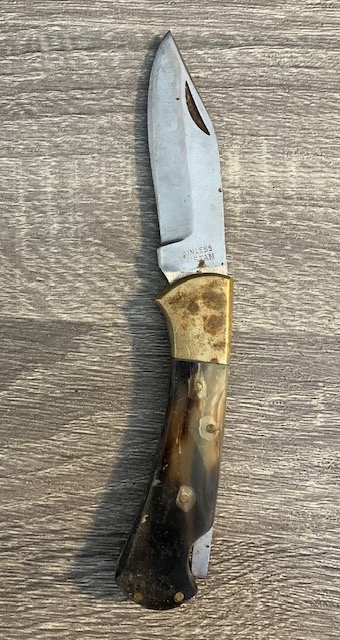 VINTAGE KNIFE COLLECTION.