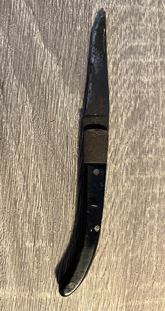 VINTAGE KNIFE COLLECTION.