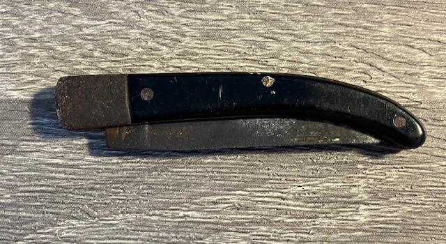 VINTAGE KNIFE COLLECTION.