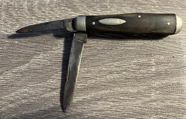 VINTAGE KNIFE COLLECTION.