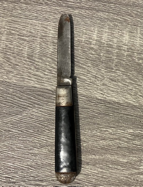 VINTAGE KNIFE COLLECTION.