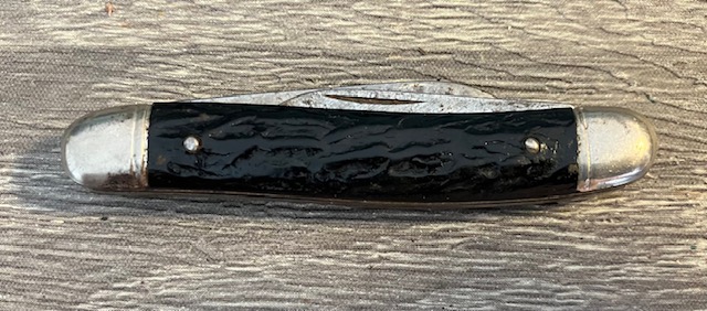 VINTAGE KNIFE COLLECTION.