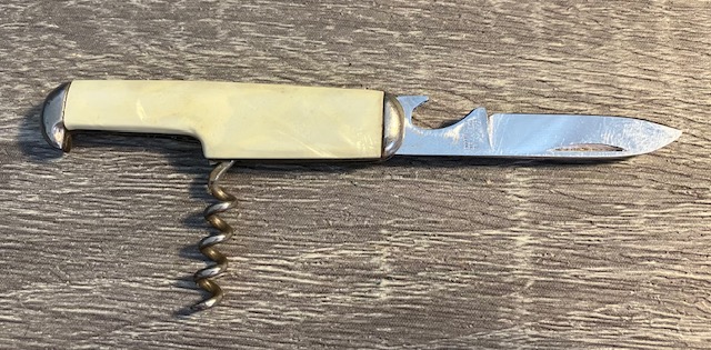 VINTAGE KNIFE COLLECTION.