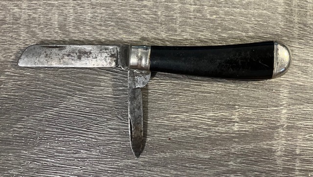 VINTAGE KNIFE COLLECTION.