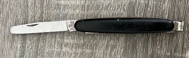 VINTAGE KNIFE COLLECTION.