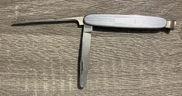 VINTAGE KNIFE COLLECTION.