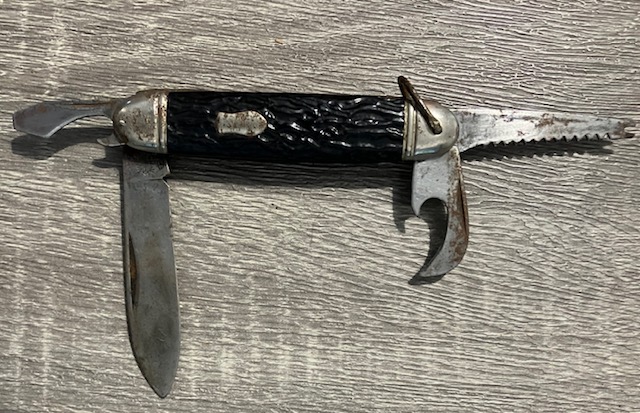 VINTAGE KNIFE COLLECTION.