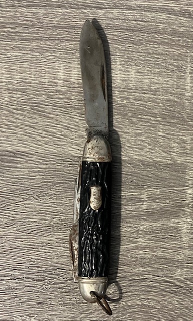 VINTAGE KNIFE COLLECTION.