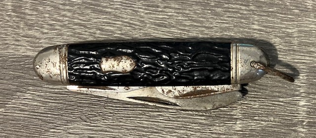 VINTAGE KNIFE COLLECTION.