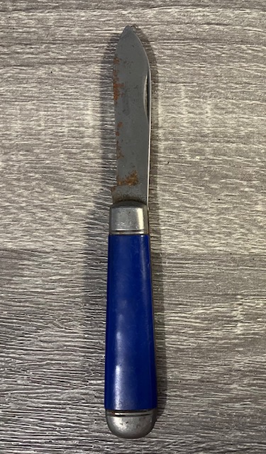 VINTAGE KNIFE COLLECTION.