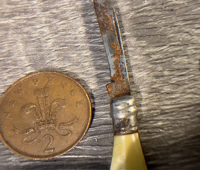 VINTAGE KNIFE COLLECTION.