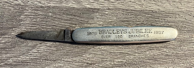 VINTAGE KNIFE COLLECTION.