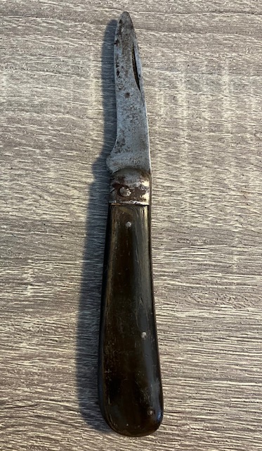 VINTAGE KNIFE COLLECTION.