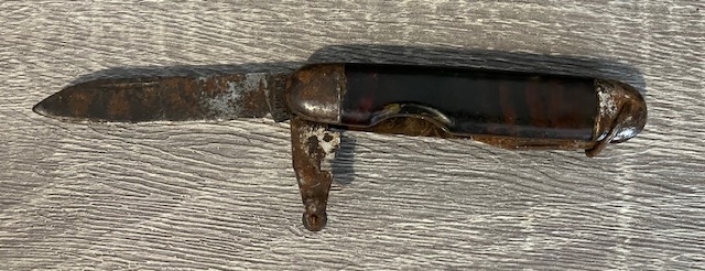 VINTAGE KNIFE COLLECTION.