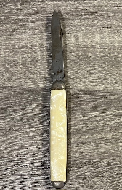 VINTAGE KNIFE COLLECTION.