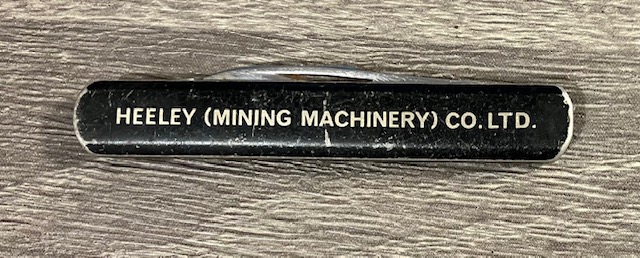 VINTAGE KNIFE COLLECTION.