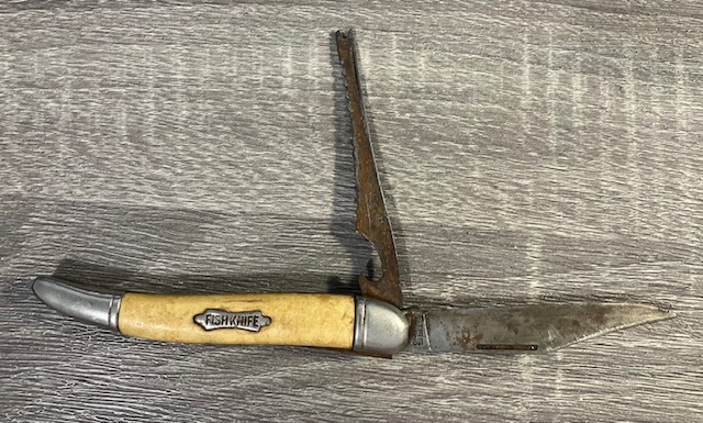 VINTAGE KNIFE COLLECTION.