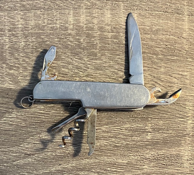 VINTAGE KNIFE COLLECTION.