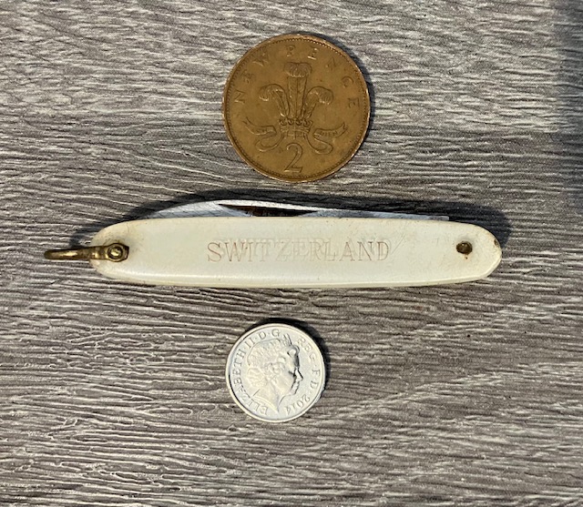 VINTAGE KNIFE COLLECTION.