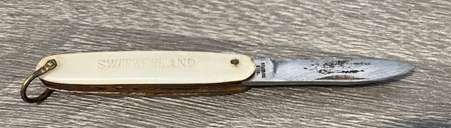 VINTAGE KNIFE COLLECTION.