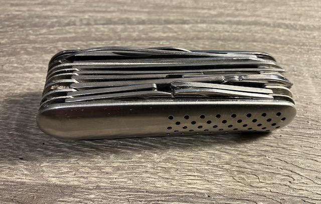 VINTAGE KNIFE COLLECTION.