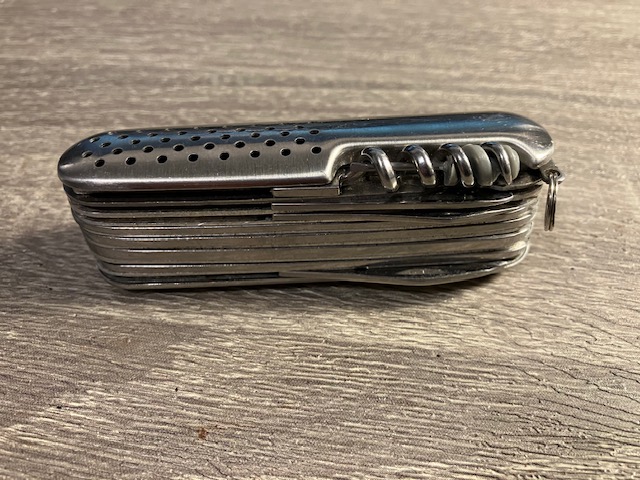 VINTAGE KNIFE COLLECTION.