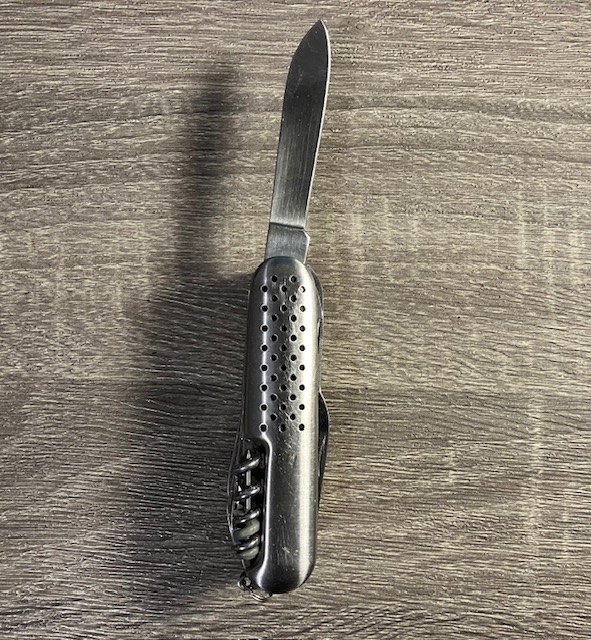 VINTAGE KNIFE COLLECTION.