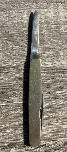 VINTAGE KNIFE COLLECTION.