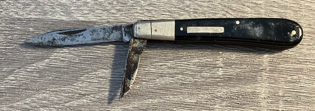 VINTAGE KNIFE COLLECTION.