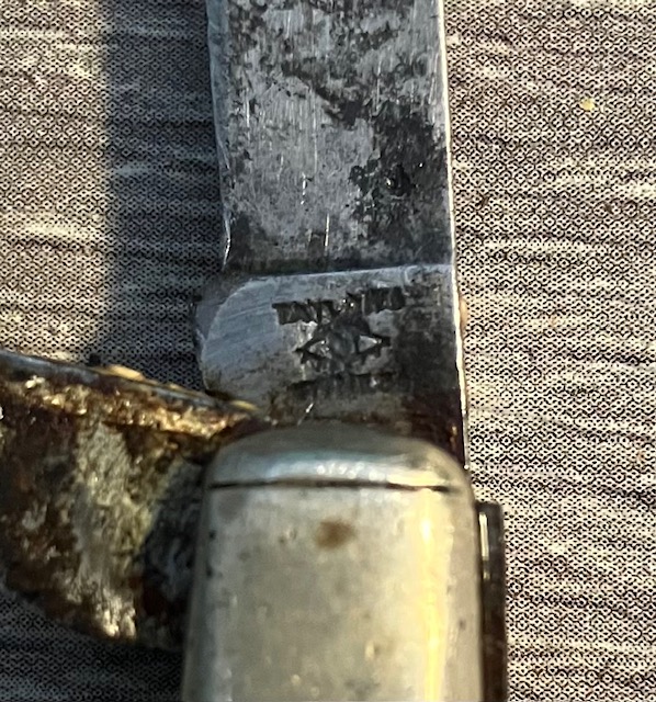 VINTAGE KNIFE COLLECTION.