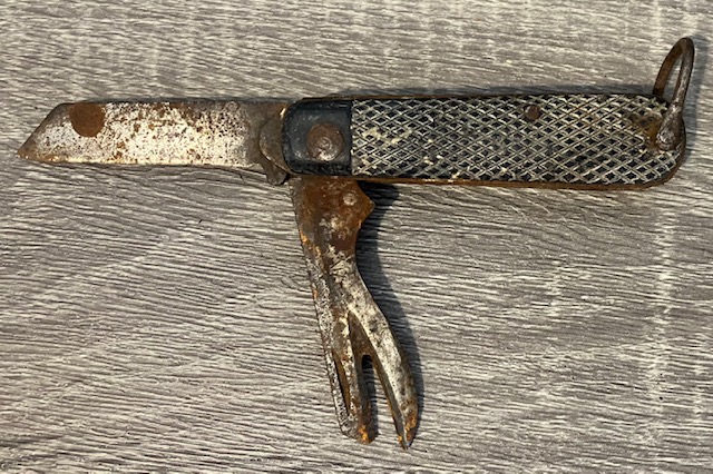 VINTAGE KNIFE COLLECTION.