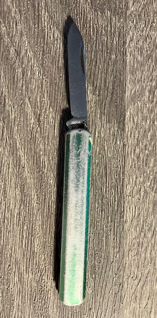 VINTAGE KNIFE COLLECTION.