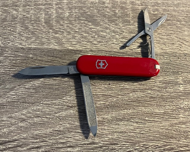 VINTAGE KNIFE COLLECTION.